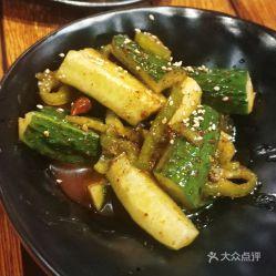 瓜条吃烤肉,夏日烧烤新风尚
